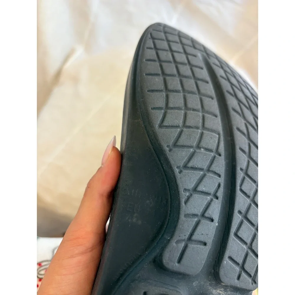 OOFOS OOahh Recovery Slides Black Foam Sandals Mens 11 Womens 13 EU 44